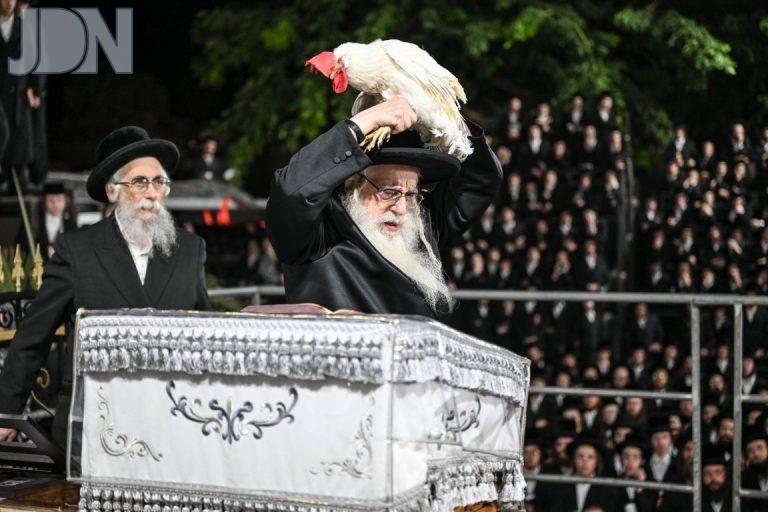 עשרת ימי תשובה ערב ומוצאי יו''כ בחצר הקודש צאנז