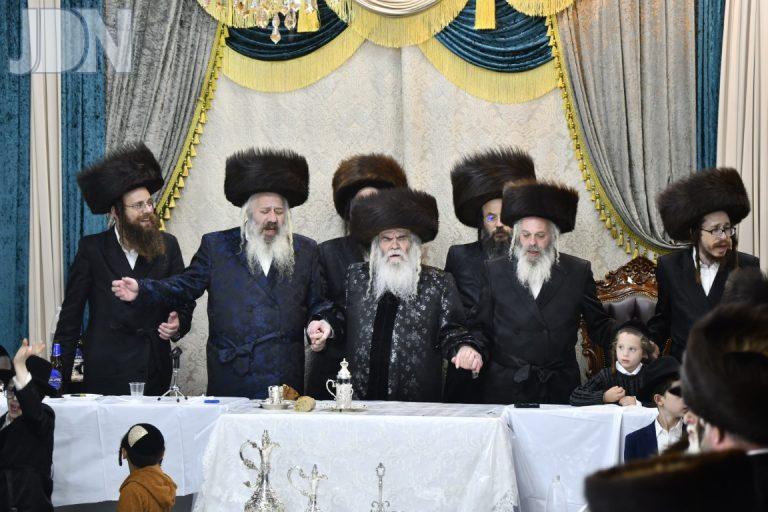 קרעטשניף ירושלים טיש סוכות תשפ''ו צילום שוקי לרר (9)