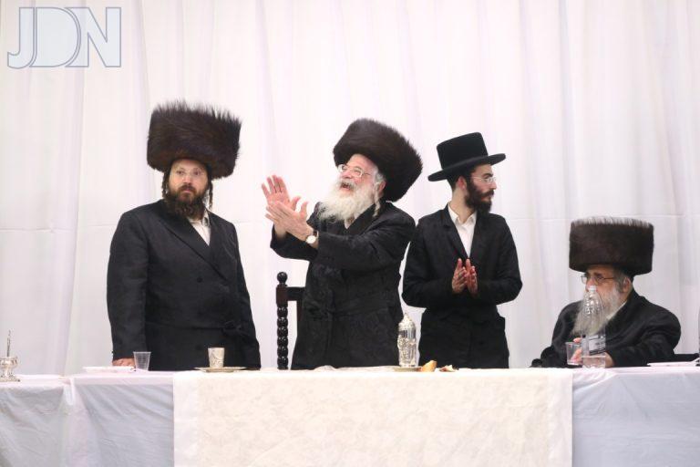 שמחת בית השואבה בחצרה''ק חוג חתם סופר א' דחוה''מ אושפיזין דיעקב (1)