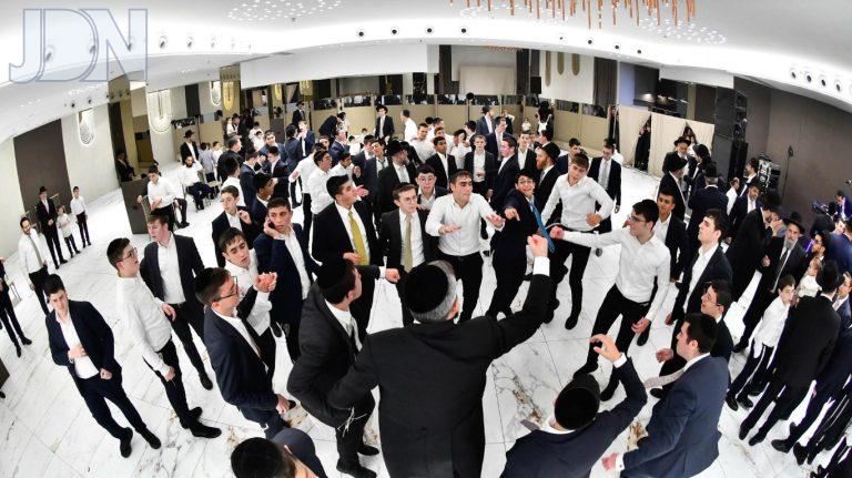 שמחת בית השואבה בישיבת תפארת מרדכי בב''ב (8)
