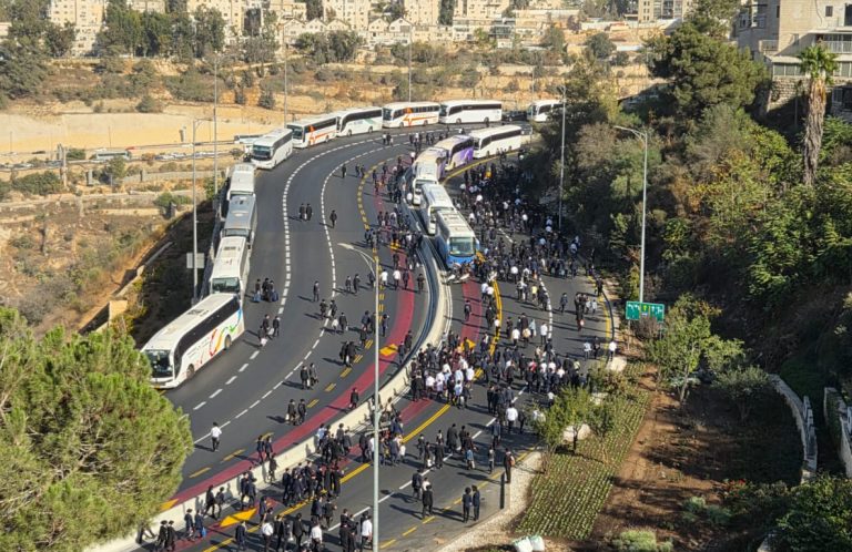 תמונה של WhatsApp‏ 2025-10-30 בשעה 14.00
