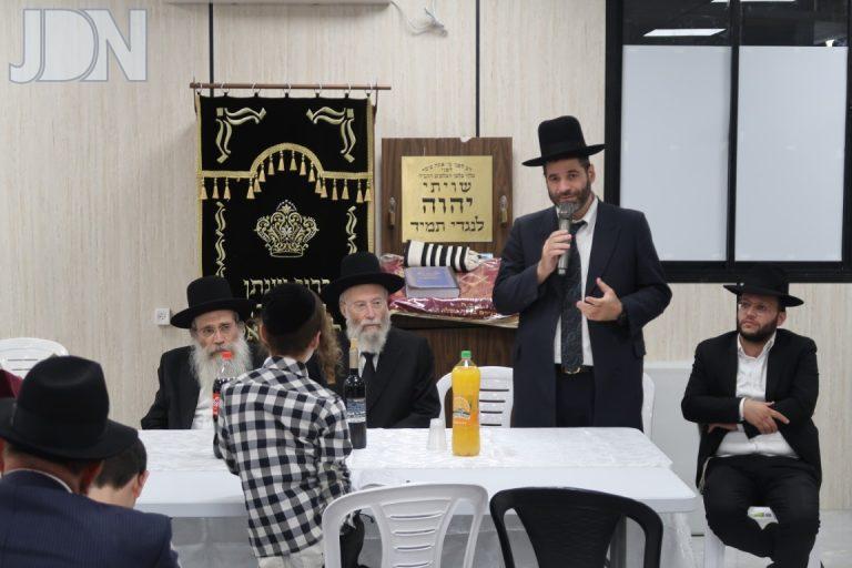 איילת השחר מתחם הסופרים חנוכת הבית (9)