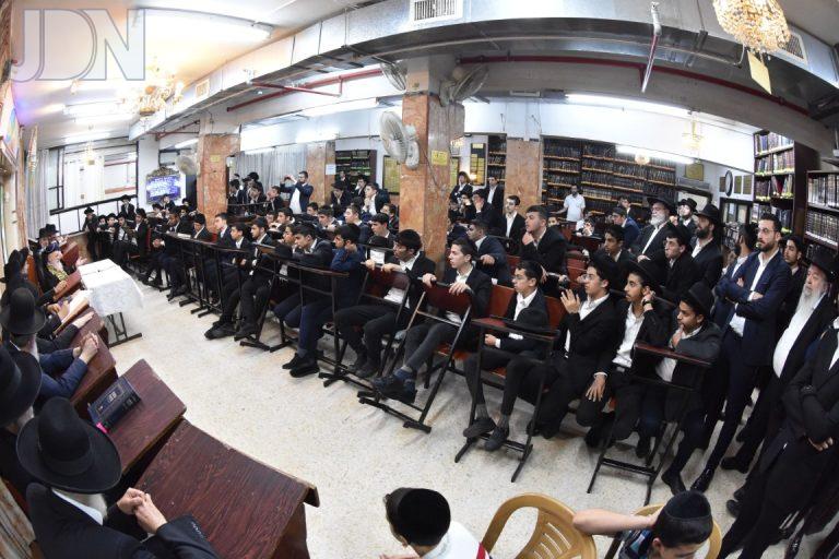 הגר''י יוסף בביקור בישיבת אורחות התלמוד בבני ברק (17)