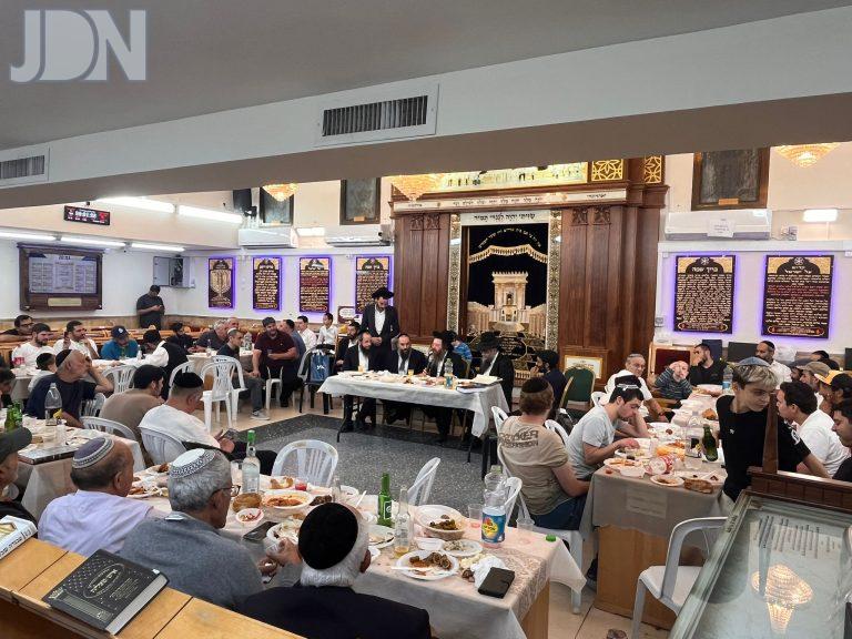סיום מסכת ביצהבקהילת 'בית יוסף' בגבעתיים צילום ש.פ