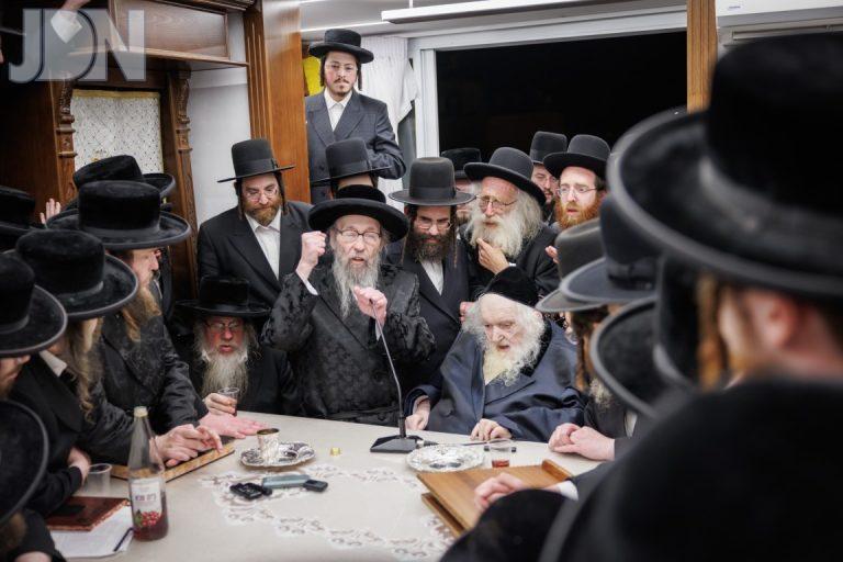 רבני סאטמאר בארה''ב בשיעורו השבועי של הגר''מ שטרנבוך (20)