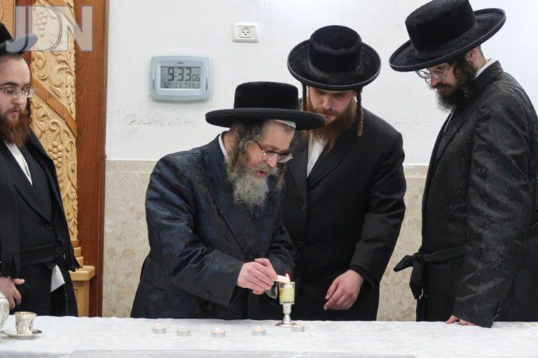 אדמו''ר מקרעטשניף סיגעט בלחיים ועליה לציון צילום מ.א
