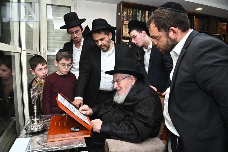 הגרמ''צ ברגמן חנוכה פו (11)