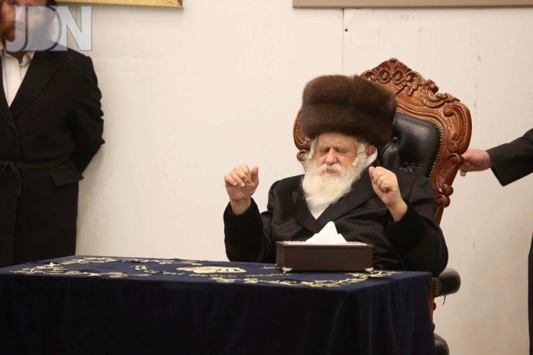 הדלקה חנוכה תשפ''ו בחצה''ק קוסוב ויזניץ' (8)