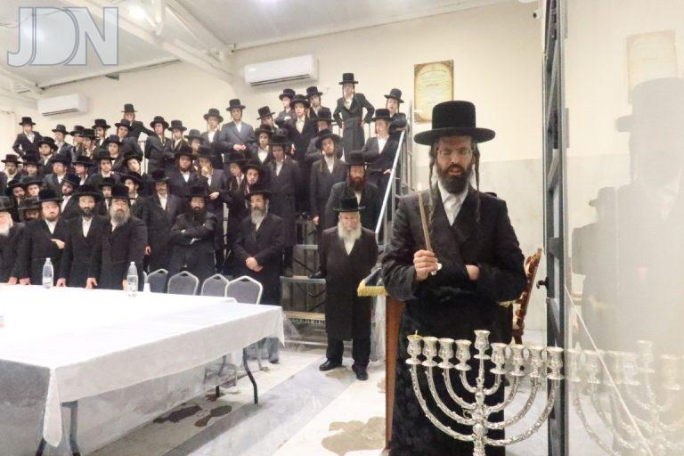 זוויעהל חנוכה נר א' פ''ו (2)