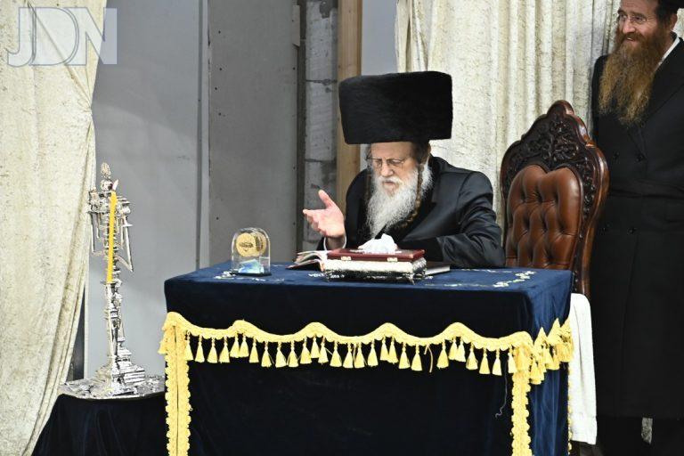 מודזיץ הדלקת נר חנוכה בשילוב בר מצוה לנכדו צילום שוקי לרר (18)