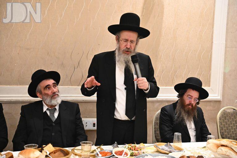מסיבת חנוכה ישיבה לצעירים תורה ודעת בראשות הרב אריה אלחדד צילום שוקי לרר (18)