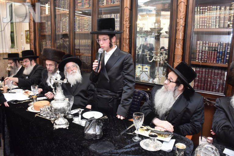 שמחת בר המצווה בחצרות ויזניץ- נדבורנה צלום יהודה פרקוביץ (13)