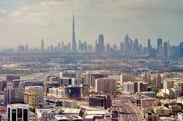 Dubai_aerial_view_640x426