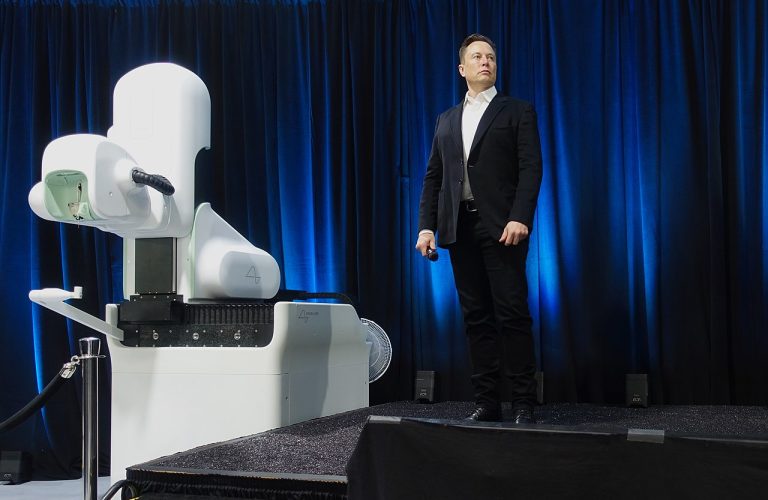 Elon_Musk_and_the_Neuralink_Future (1)