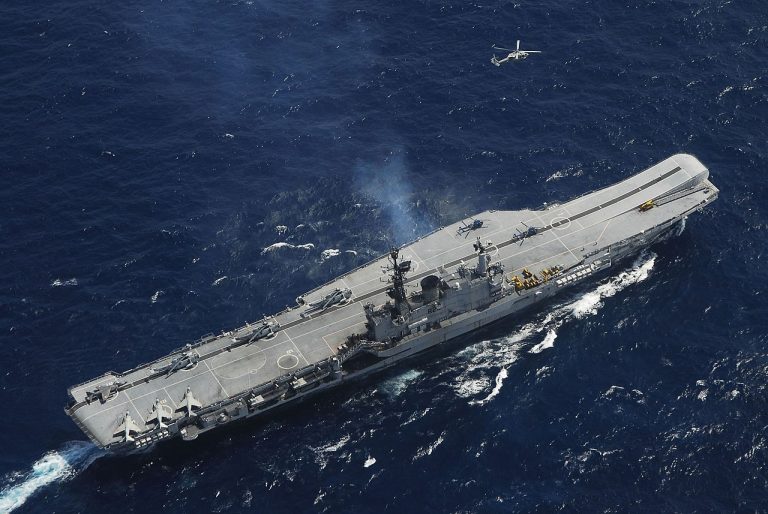 INS_Viraat_(R22)_Malabar_07