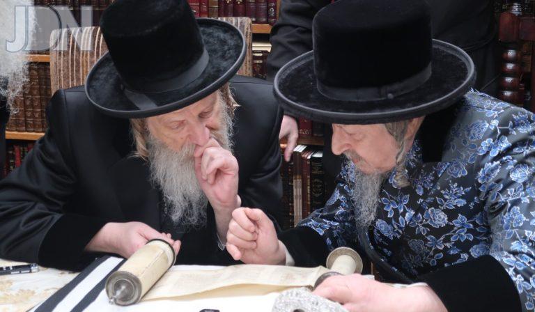אדמו''ר מדזיקוב ויזניץ השוהה בארה''ב ביקר אצל אדמור מסקאליע (1)