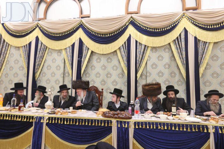 בר מצווה לנכד האדמו''ר מקאמרנא בית שמש והרב טוביה שטרן מרא דאתרא מירון (12)