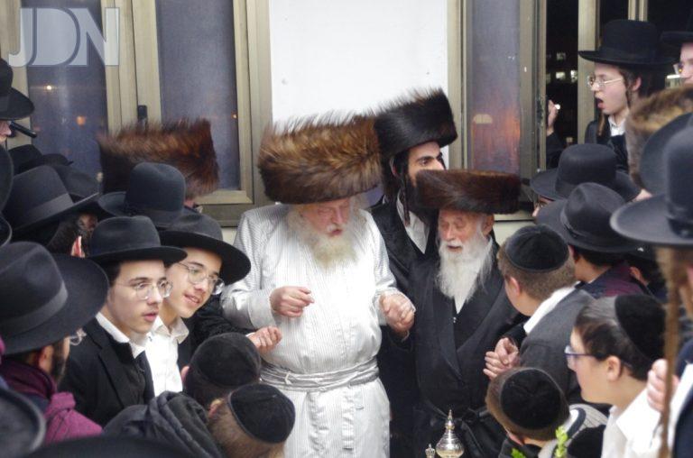 הרבי המשפיע ממבקשי אמונה שבת בשכונת רמות בי-ם לרגל שבתות השובבי''ם צילום שימי פ