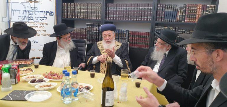 כנס יסוד לפתיחת בית הדין לממונות בראשותו של מרן הראשון לציון הגרשמ עמאר (14)