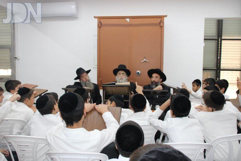 תלמידי כיתות ז' ת''ת פרי תואר אלעד פקדו מעונם של גדולי ישראל והתפלפלן בלימוד (1)