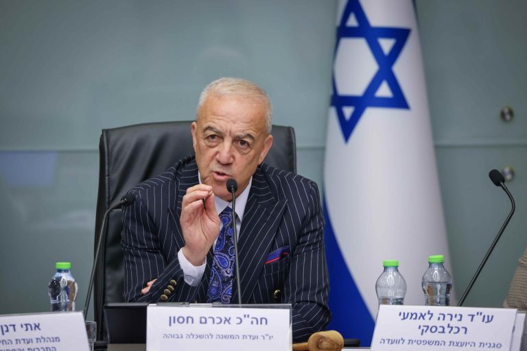 NOAM4627 (1)
