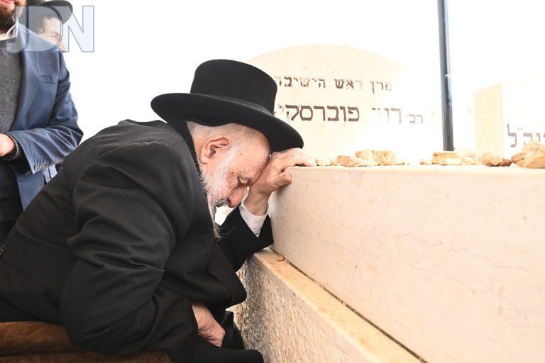 הגרב''ד פוברסקי בציון אביו לרגל היארצייט (25)