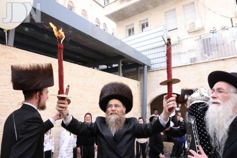הכנסת ס''ת למכינה לישיבה נר יהושע שע''י מוסדות 'חכמת שלמה חסידי' - צילום שמואל דריי (36)