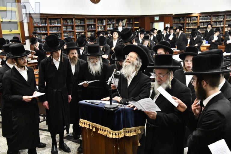קבלת התורה סדר לימוד 10 שעות רציפות ותענ''ד בישיב''ג ישועות משה ויזניץ מודיעין עילית לרפואת הרבי (38)