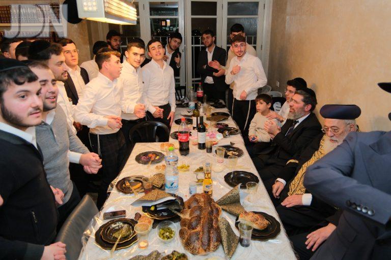 קיבוץ א' ישיבת אוהל יוסף בני ברק סיום מס' נדרים בבית ראש הישיבה צילום ש.פ