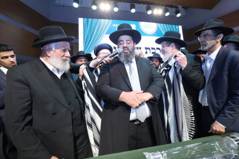 ראש העין הכתרת הרב הראשי לראש העין הרב יחיאל בסיס צילום יעקב כהן (53)