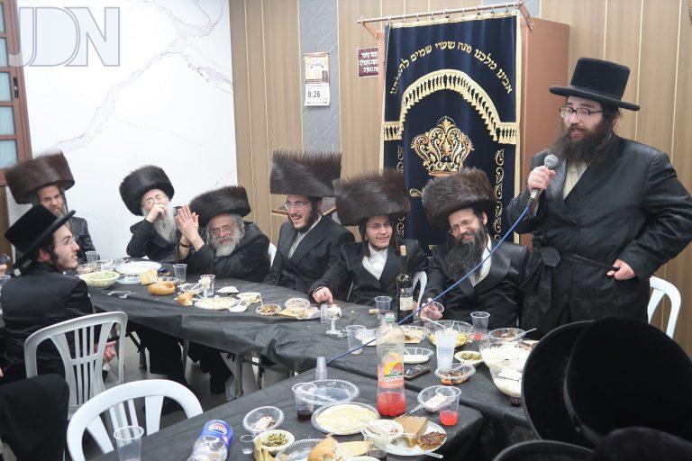 ש''ב ל2 חתנים הקהילה החסידית בשכונת מתחם הסופרים בן רב הקהילה הגר''י דרברמבדיקר ו ( (21)