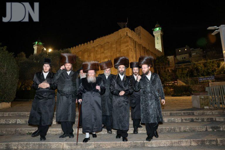 שבע ברכות בחברון האדמו''''ר מזוועהיל צילום א