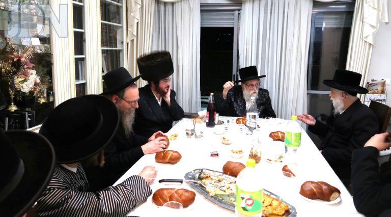 שמחת הוואכט נאכט והברית לנין האדמו''ר מבוטושאן (8)