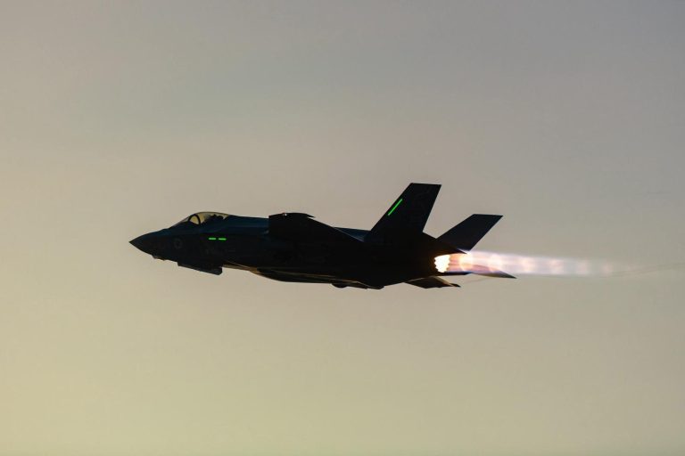 4a852940-b8f3-4318-9e1b-f40079a638d9