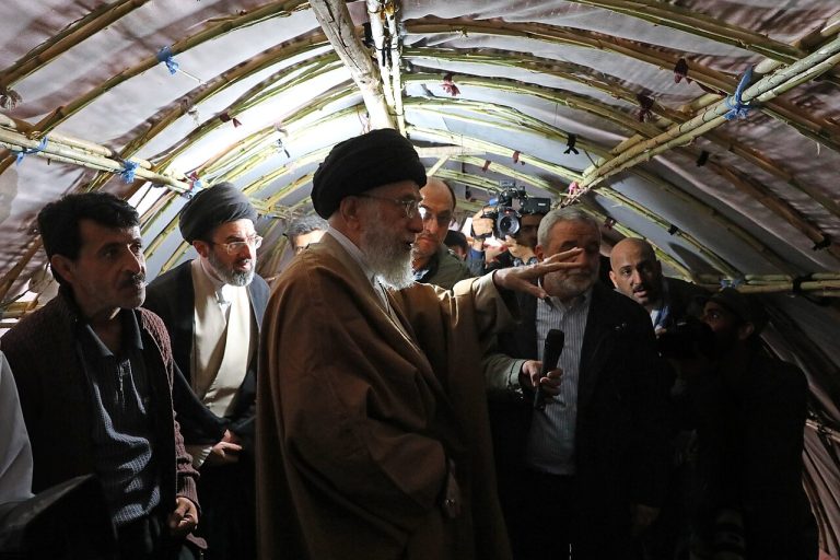 Ayatollah_Sayyed_Ali_Khamenei_in_Kermanshah_earthquake_area_020