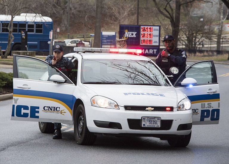 US_Navy_Police_in_Anti-terrorism_training_at_Naval_Support_Activity_Bethesda