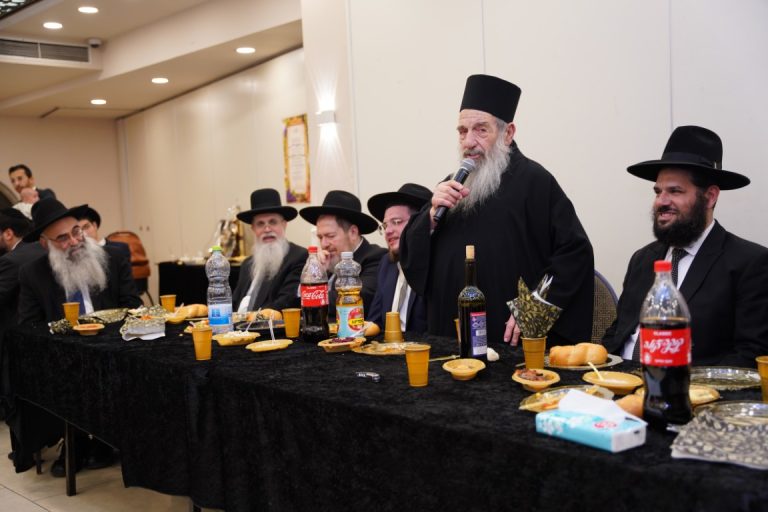 אירוסין נכד חכם ניסים בן שמעון. צילום ש.פ