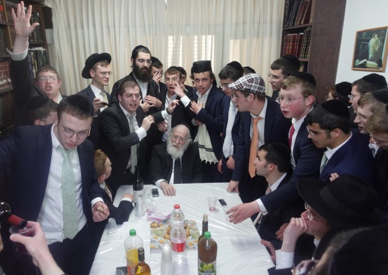 הגר''י זלושינסקי פורים פ''ו (15)