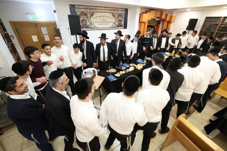 היכל שמעון הוצאת קובץ חבורות (9)