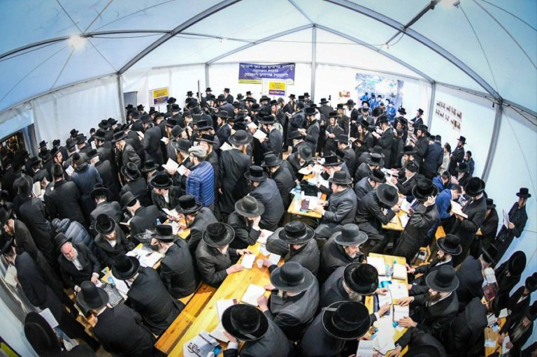 הילולת הרבי ר' אלימלך מליז'ענסק בפולין צילום ארי קופרשטוק (58)