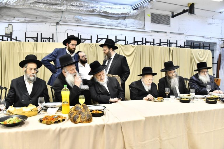 חתונה נכד מרן הרב פוברסקי (32)