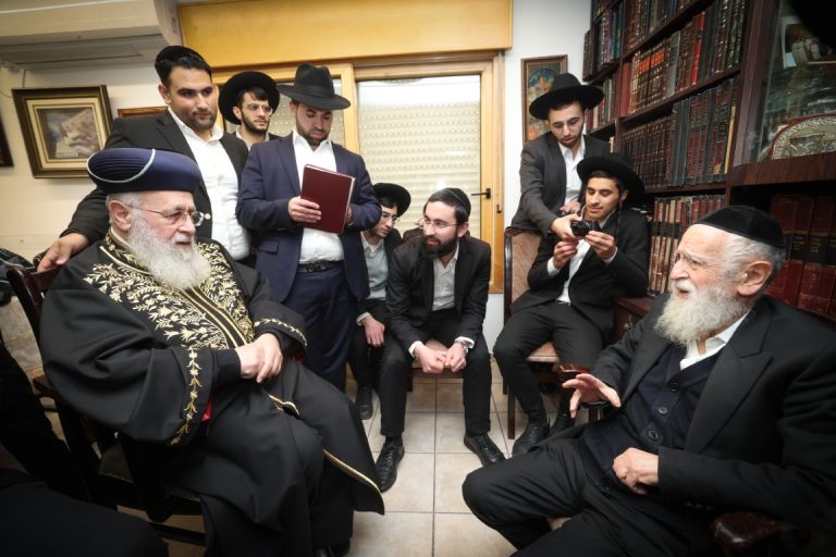 ניחום אבלים - הרב טופיק צילום ש.פ