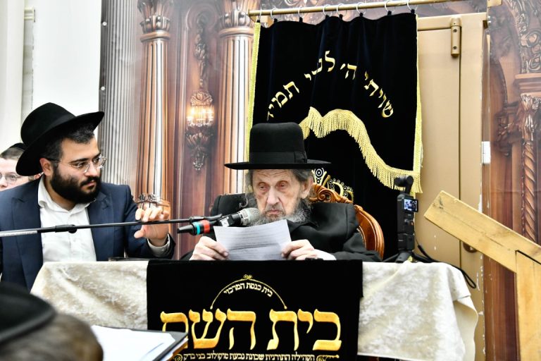 עצרת זעקה על המצב בבית ה בהשתתפות ר דוב לנדו צילום שוקי לרר (16)