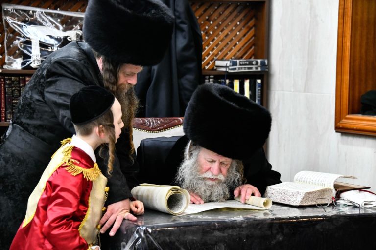 פורים תשפ''ו בחצה''ק קוזמיר צילום שוקי לרר (1)