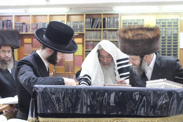 קאמרנא קריאת המגילה פורים פו (4)