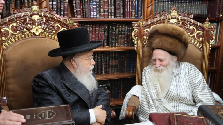 ביקור של האדמו''ר ממישקולץ אצל המקובל הגרי''מ מורגנשטרן (3)