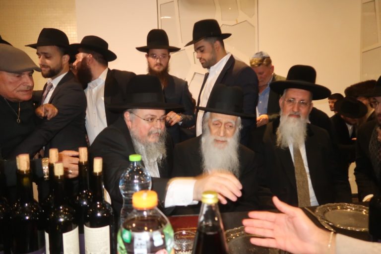 האדמו״ר רבי ישועה ורחמים אביחצירא ערך הילולה לאביו סידנא בבא מאיר צילום ש.פ