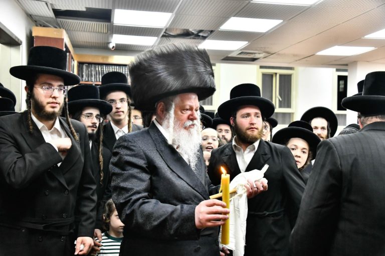 פרמישלאן בדיקת חמץ צילום שוקי לרר תשפ''ו (2)
