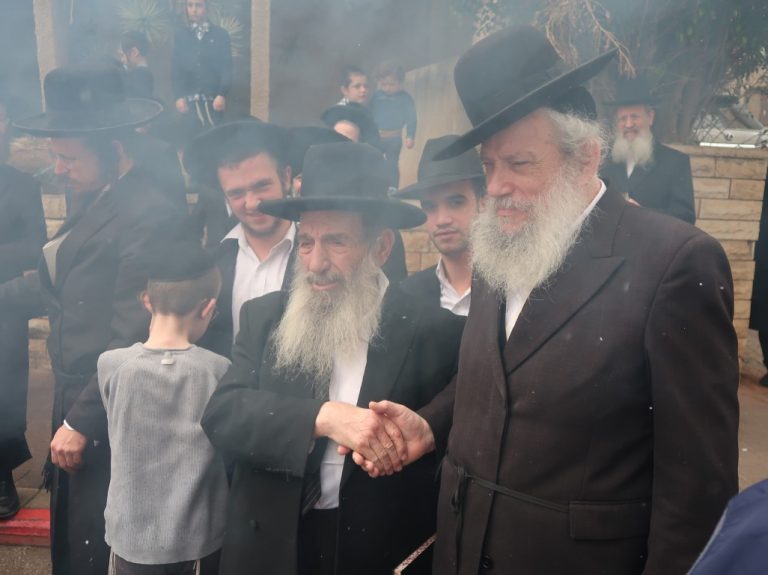 שריפת חמץ חכם ניסים בן שמעון. צילום ש.פ