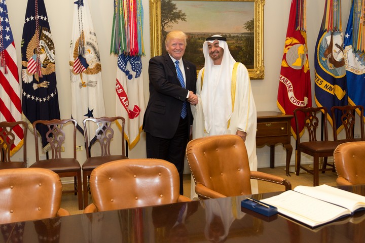 President_Donald_Trump_meet_with_His_Highness_Sheikh_Mohamed_bin_Zayed_Al_Nahyan_Crown_Prince_of_Abu_Dhabi_in_the_Oval_Office_of_the_White_House_Monday_May_15_2017_02
